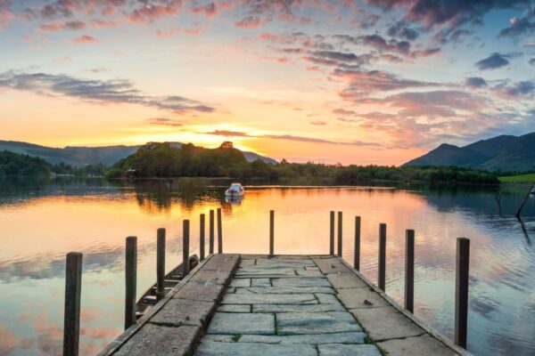 Wellbeing Walks - Out the office into nature. Walking in the lake district - Corporate Wellbeing Events